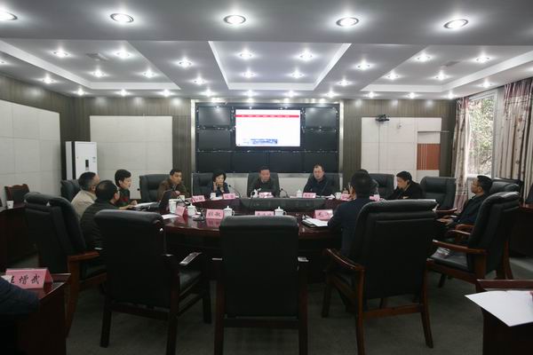 省教育厅调研成华区教育督导信息化建设-1-600.jpg 省教育厅调研成华区教育督导信息化建设-1-600.jpg