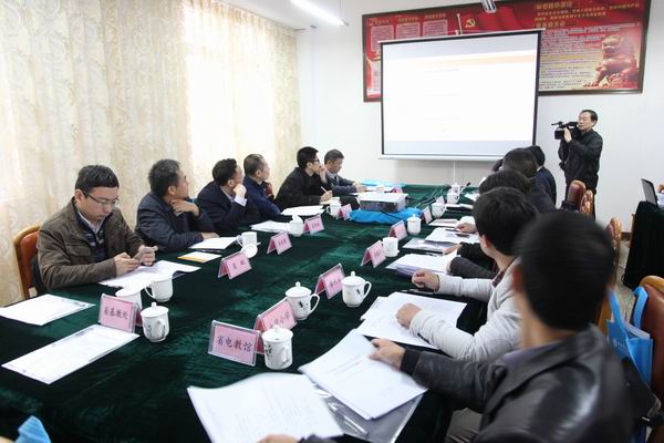 教育部科技司副司长雷朝滋到我区调研教育信息化工作-2-600.jpg 教育部科技司副司长雷朝滋到我区调研教育信息化工作-2-600.jpg