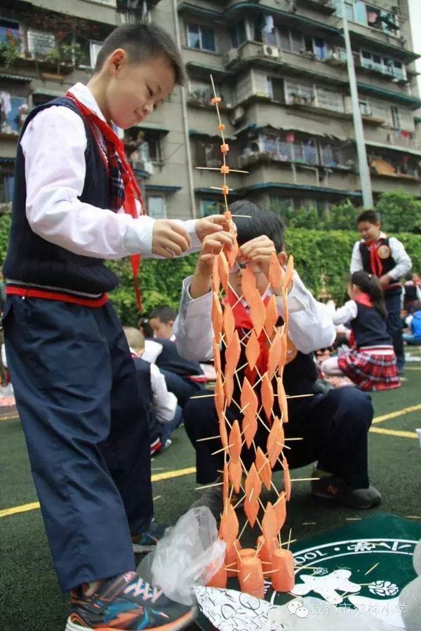 成华区双林小学：两千“馨”创客 挑战新高度-2-600.jpg