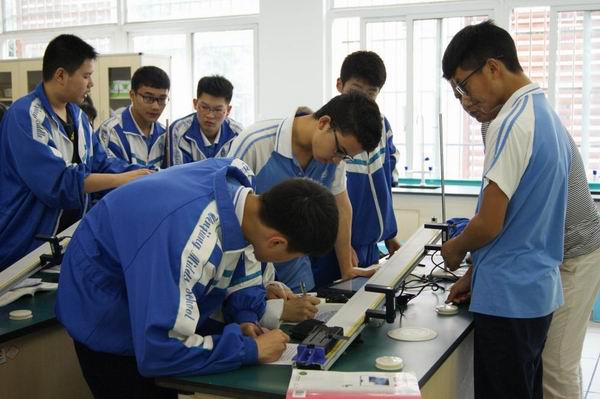 温江数字化实验室研讨活动-2-600.jpg 温江数字化实验室研讨活动-2-600.jpg