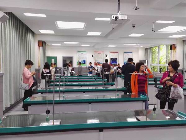 武侯区电教馆组织开展中学实验老师管理能力提升培训-2-600.jpg 武侯区电教馆组织开展中学实验老师管理能力提升培训-2-600.jpg