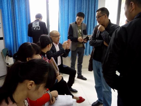 崇州市2016年秋季教育信息化工作会-09-600.jpg 崇州市2016年秋季教育信息化工作会-09-600.jpg