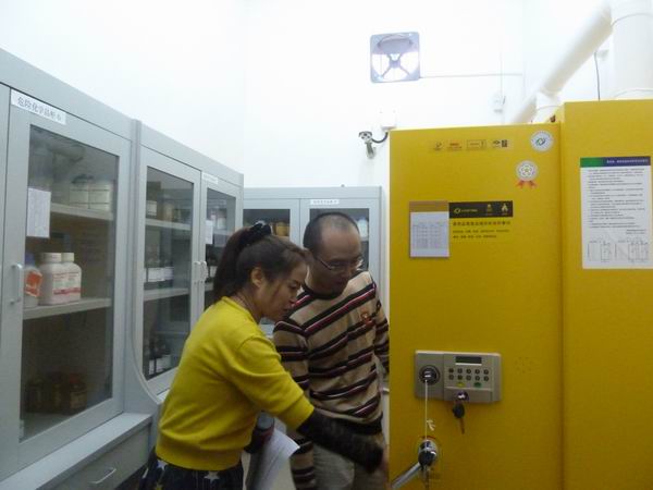 温江区学校危化药品管理工作交流会-2-600.jpg 温江区学校危化药品管理工作交流会-2-600.jpg