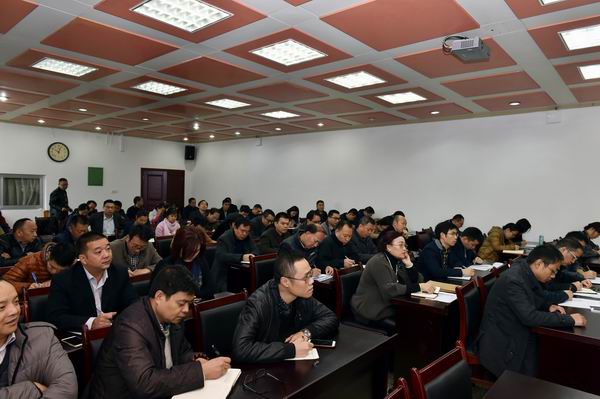 我市召开四、七、九中学办学条件提升工程专项工作会-2-600.jpg 我市召开四、七、九中学办学条件提升工程专项工作会-2-600.jpg