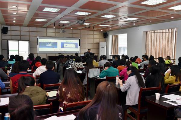 我市举办OA收发报文系统培训会-2-600.jpg 我市举办OA收发报文系统培训会-2-600.jpg