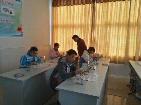 温江区接受四川省实验教学评估-3-600.jpg 温江区接受四川省实验教学评估-3-600.jpg