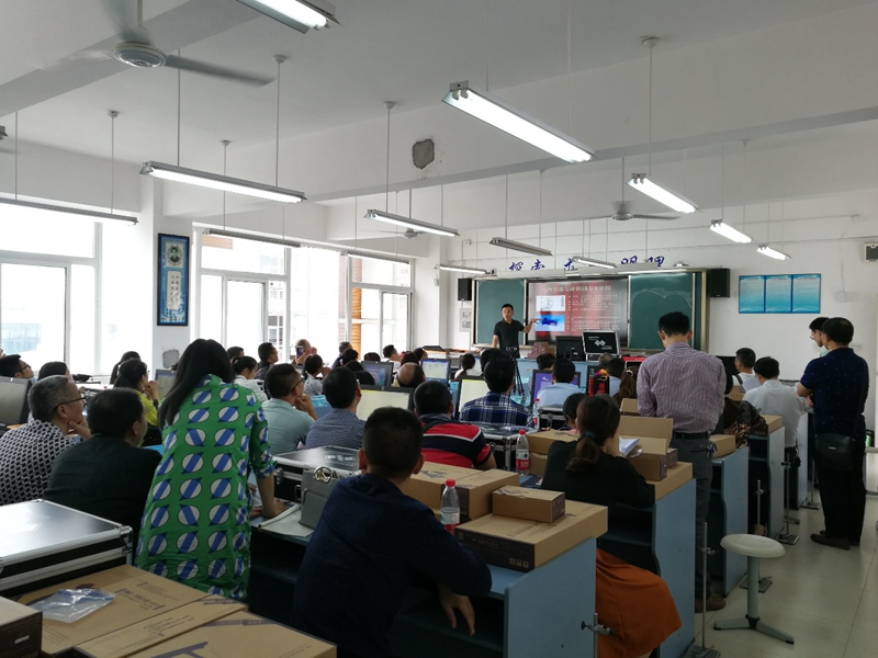 技装中心2_副本.jpg 技装中心2_副本.jpg