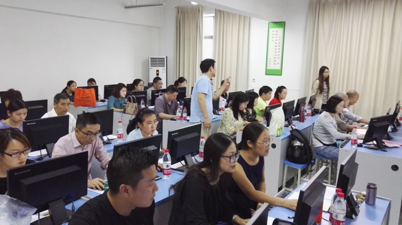 技装中心_副本.jpg 技装中心_副本.jpg