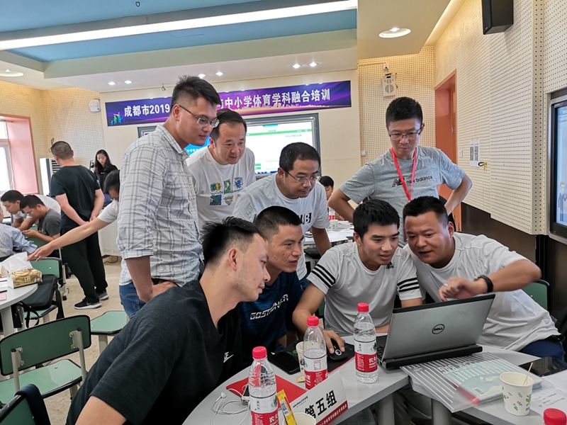 技装中心.jpg 技装中心.jpg