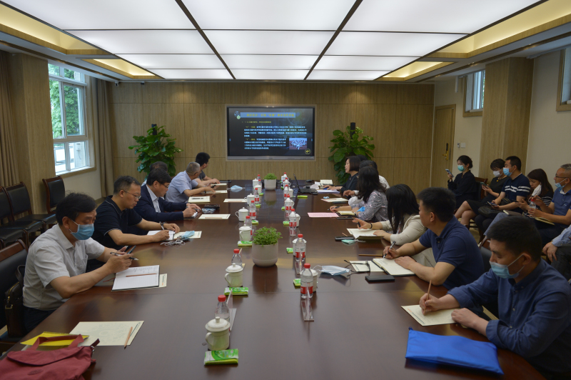 四川省教育厅领导莅临成华区专题调研智慧教育工作照片-2.jpg 四川省教育厅领导莅临成华区专题调研智慧教育工作照片-2.jpg